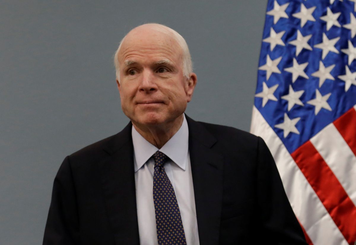 Джон Маккейн умер в возрасте 81 года в США